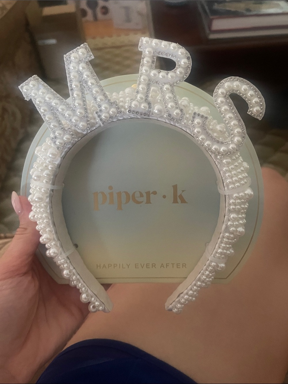 Mrs Pearl Headband — White Pearl Bridal Crown NWT